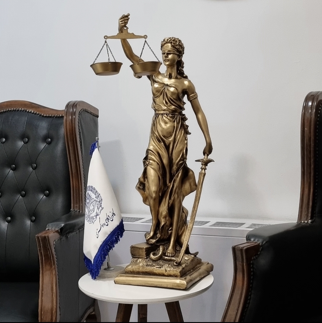 مجسمه فرشته عدالت ( کد 002 )
