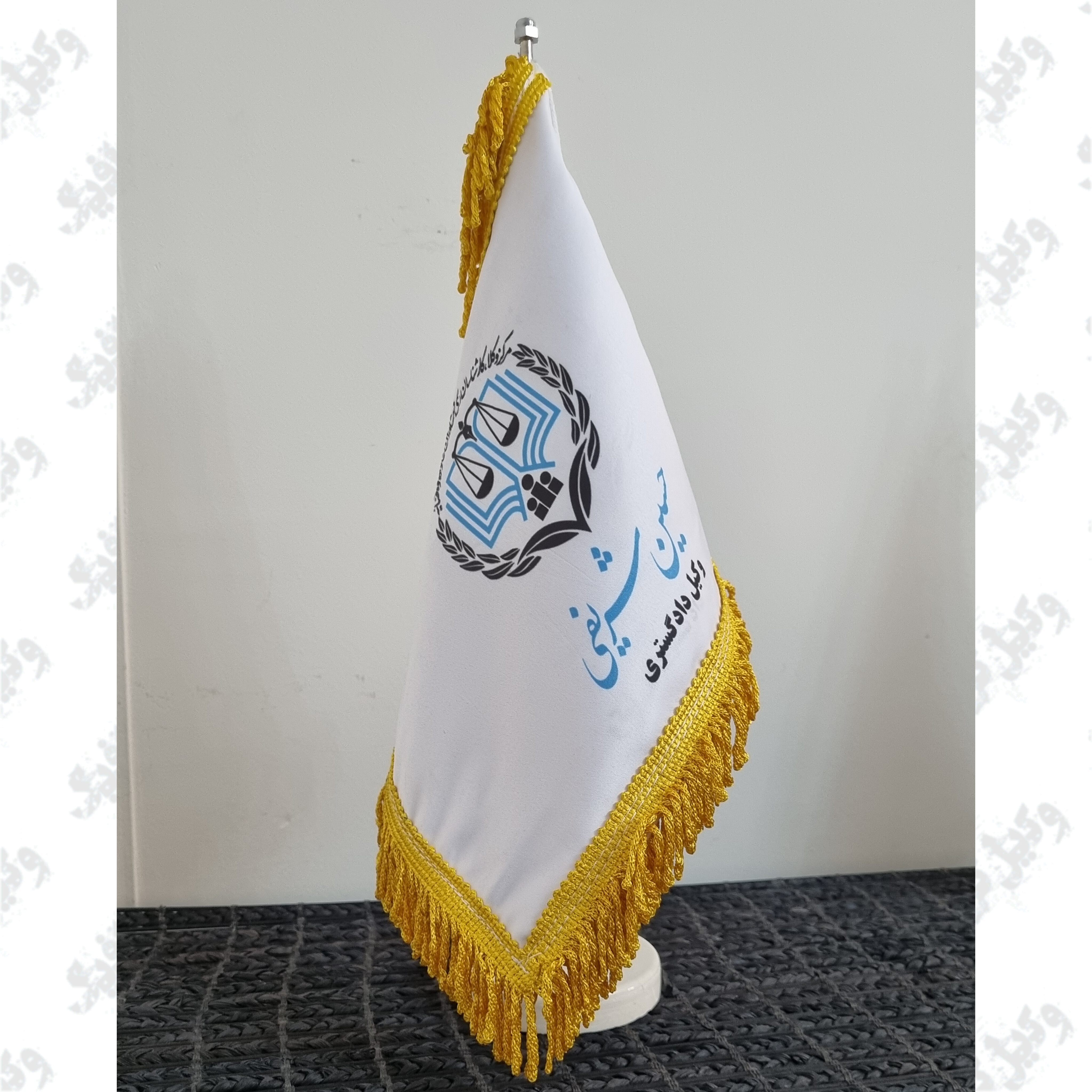 پرچم رومیزی با چاپ نام شما با 3جنس پارچه